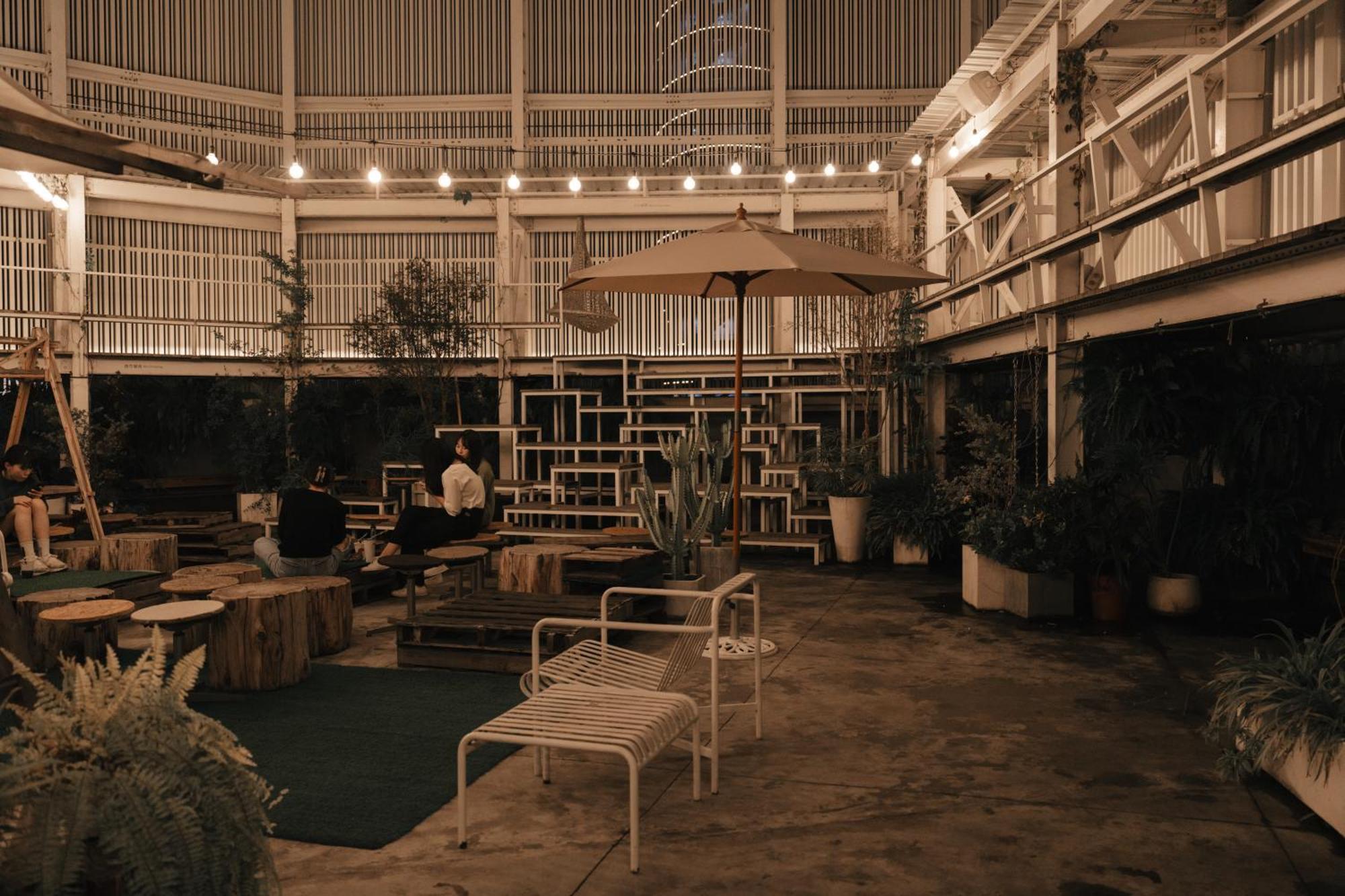 Norden Ruder Hostel Taichung Eksteriør bilde