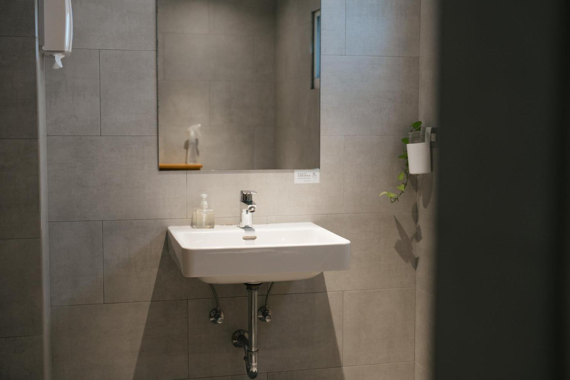 Norden Ruder Hostel Taichung Eksteriør bilde